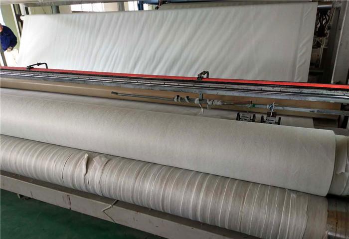 HDPE防滲土工膜采用優質的高密度聚乙樹脂