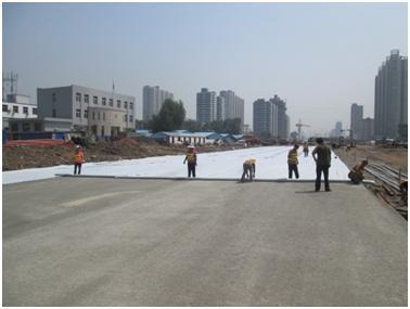 土工膜在屋頂花園、人工湖、河道、蓄水池、高