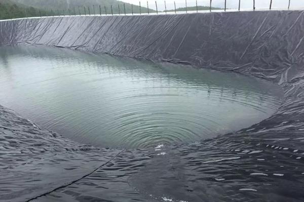 蓄水池用多厚的土工膜?怎么鋪設? 第2張