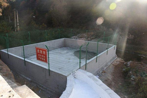 事故應急池的土工膜應該怎么選擇? 第1張