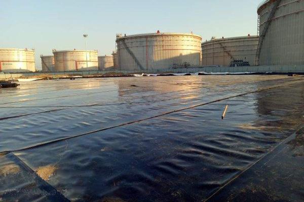 壓延鏡面土工膜與吹塑土工膜的區別是什么？