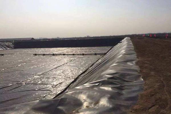 沼氣池土工膜的鋪設方法  第2張
