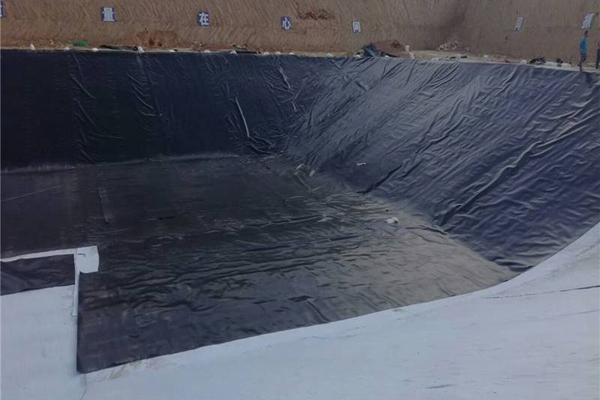 沉淀池應該怎么做防滲呢？