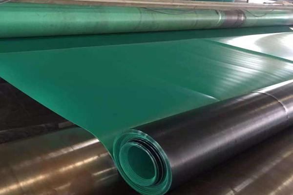 一文看懂1.0mm黑綠雙色土工膜在垃圾填埋場中的應用  第1張