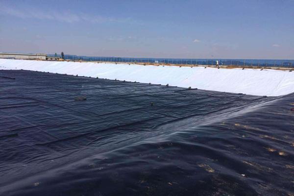 土工膜與土工布包邊加固法解析