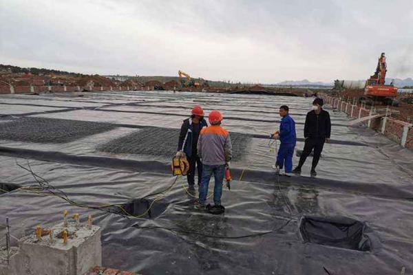 垂直鋪設土工膜時有哪些局限性及應對措施  第3張