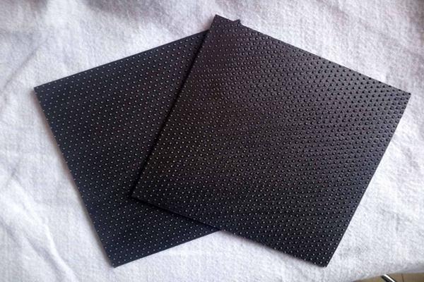 單糙面土工膜、雙糙面土工膜與柱點土工膜的區別概覽 第3張