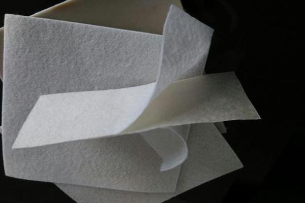 復合土工膜在防汛工程中的作用及影響因素分析 第1張