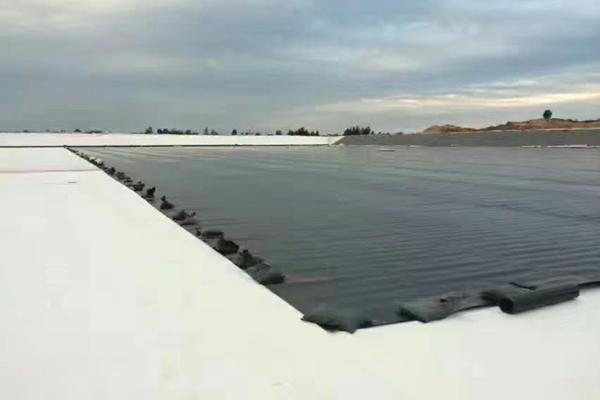 土工膜的鋪設(shè)方法有哪幾種  第3張