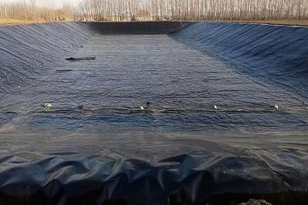 防滲膜土工膜在蓄水池中的應用  第1張