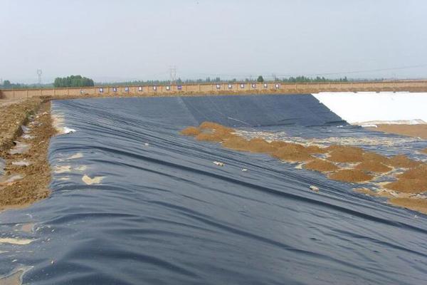 復合土工膜怎么固定在墻上 第3張