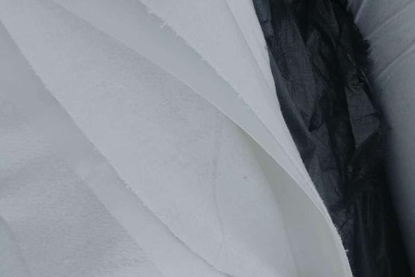 復(fù)合土工膜的優(yōu)點(diǎn)有哪些 第2張